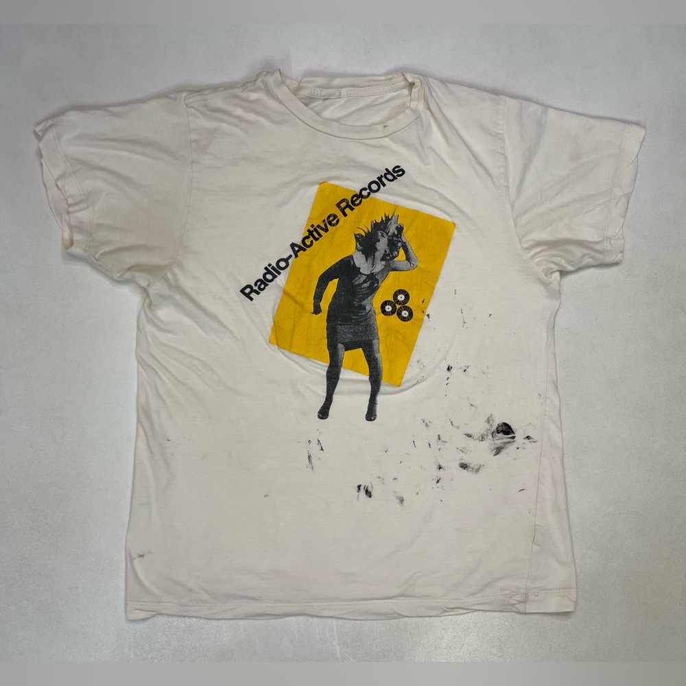 VINTAGE Radio Active Records Graphic T-shirt Women Small Short Sleeve Music